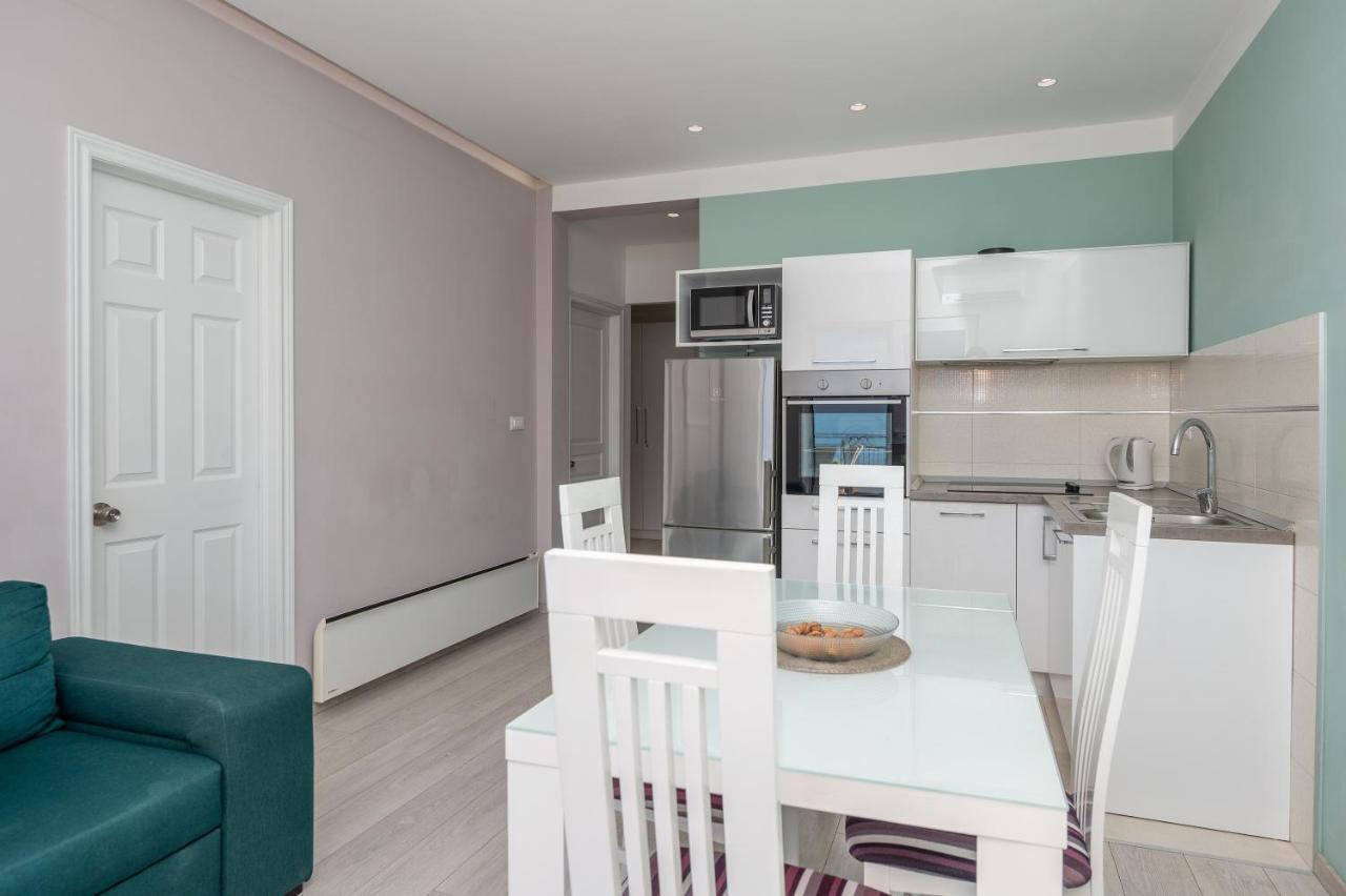Apartments Talija 德朗西斯 外观 照片