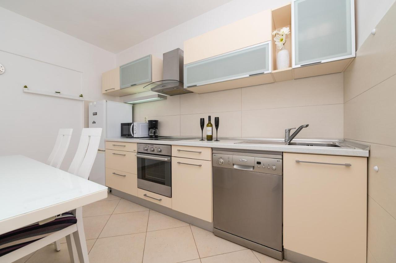 Apartments Talija 德朗西斯 外观 照片