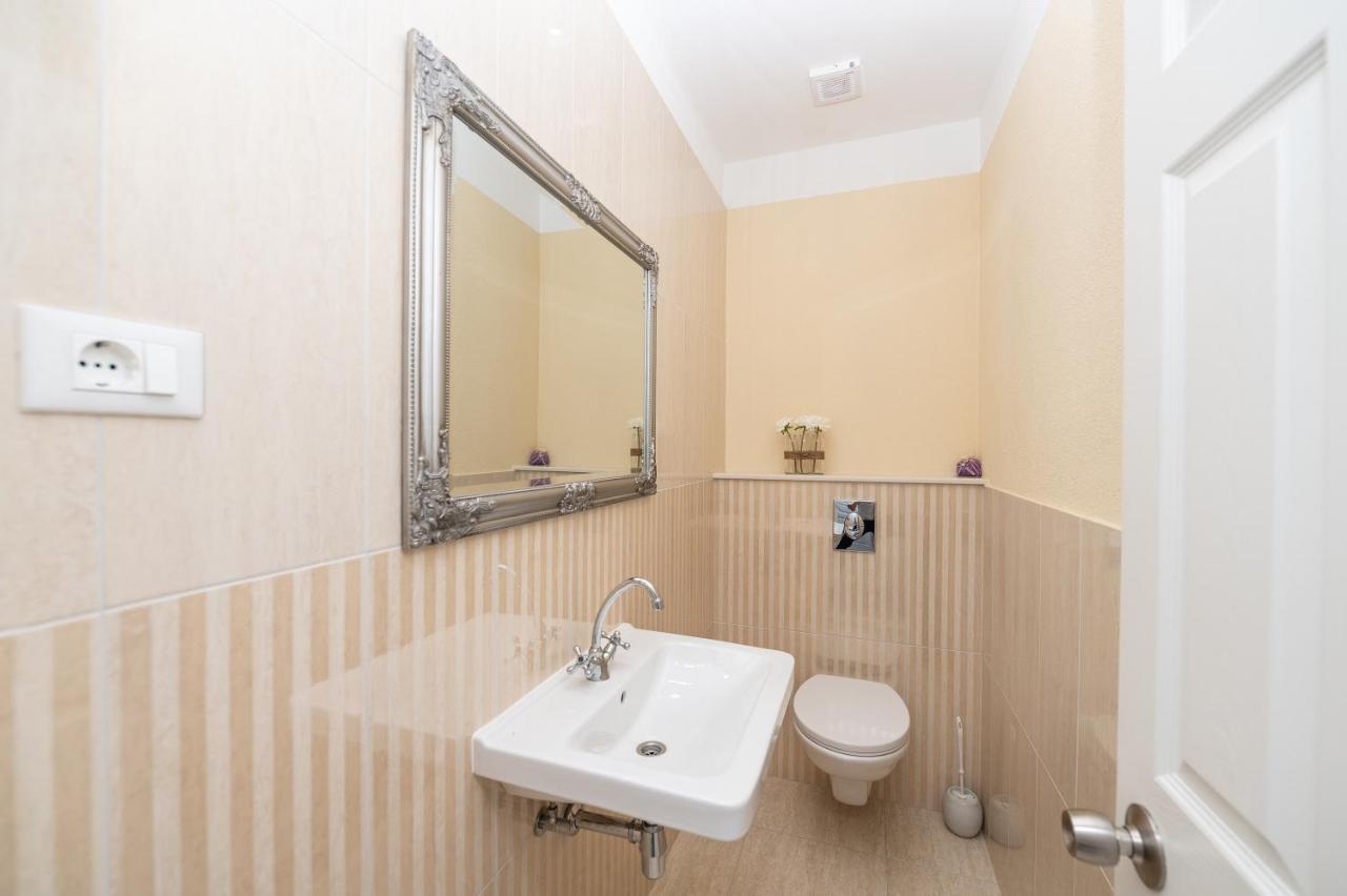 Apartments Talija 德朗西斯 外观 照片