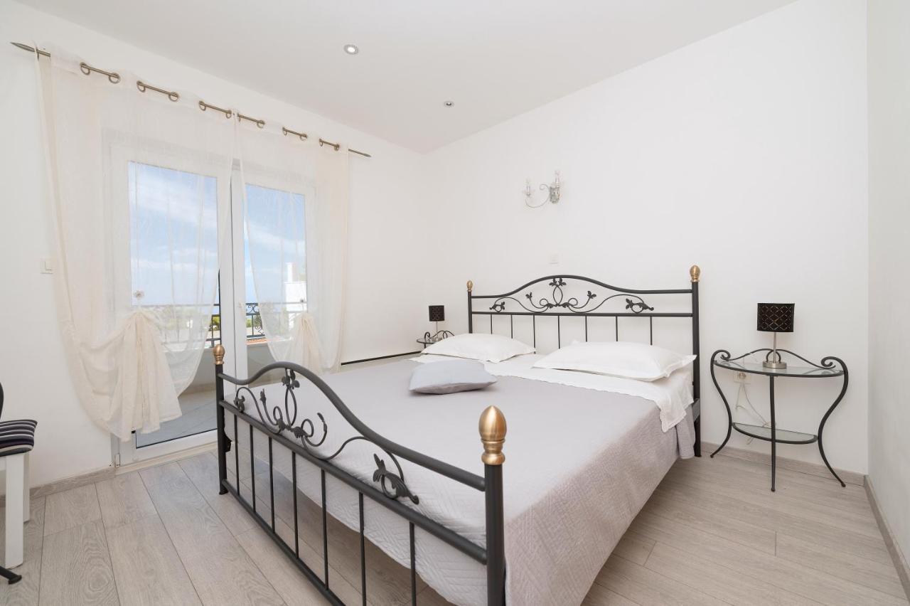 Apartments Talija 德朗西斯 外观 照片
