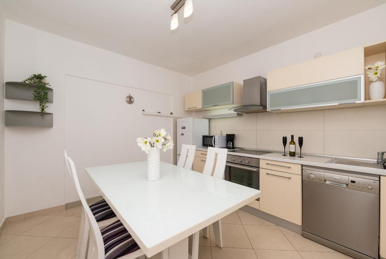 Apartments Talija 德朗西斯 外观 照片